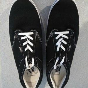 Used once vans low top shoes